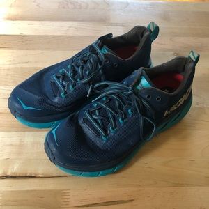 Hoka One One Challenger ATR 4